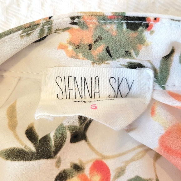 2/$18 Sienna Sky Orange Floral Blouse Loose Mock Neck Short Sleeve Top Shirt S - Picture 8 of 9